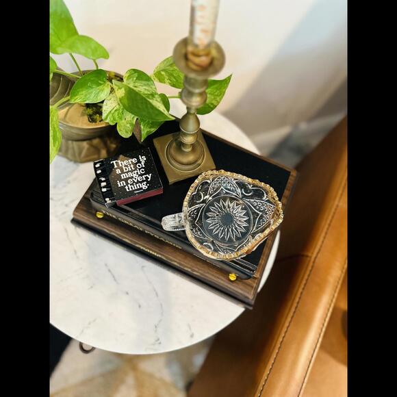 Antique Crystal Triangular Nappy with Gold Rim and Heart Cut Design, circa 1899 - Picture 5 of 9